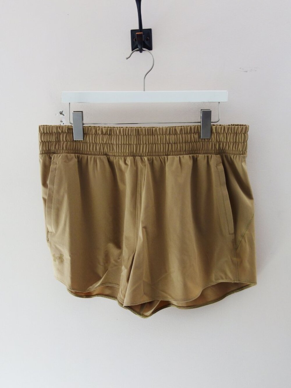 Under Armour Womens Flex Woven 3in Inseam‎ Shorts (XL) Mustard Yellow NWT!